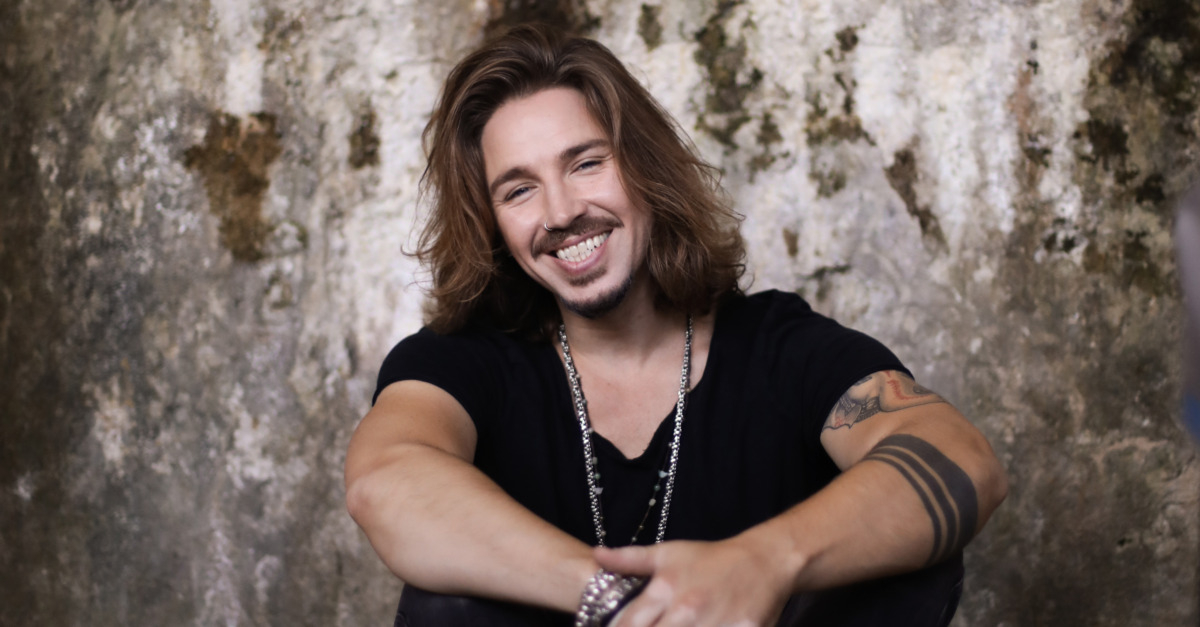 Gil Ofarim: "Alles auf Hoffnung" landet in den Top 5 der ...